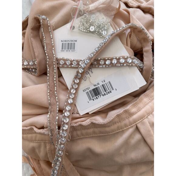 NEW MAC DUGGAL Nude Sleeveless Plunge Neck Prom Strappy Evening Gown Size 12 - Picture 10 of 10